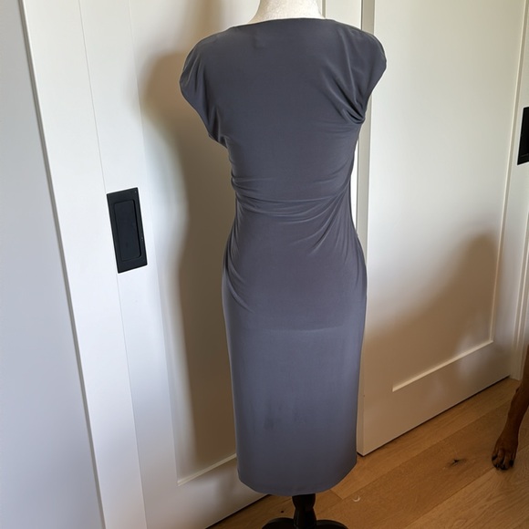 Grey column dress - Picture 2 of 3
